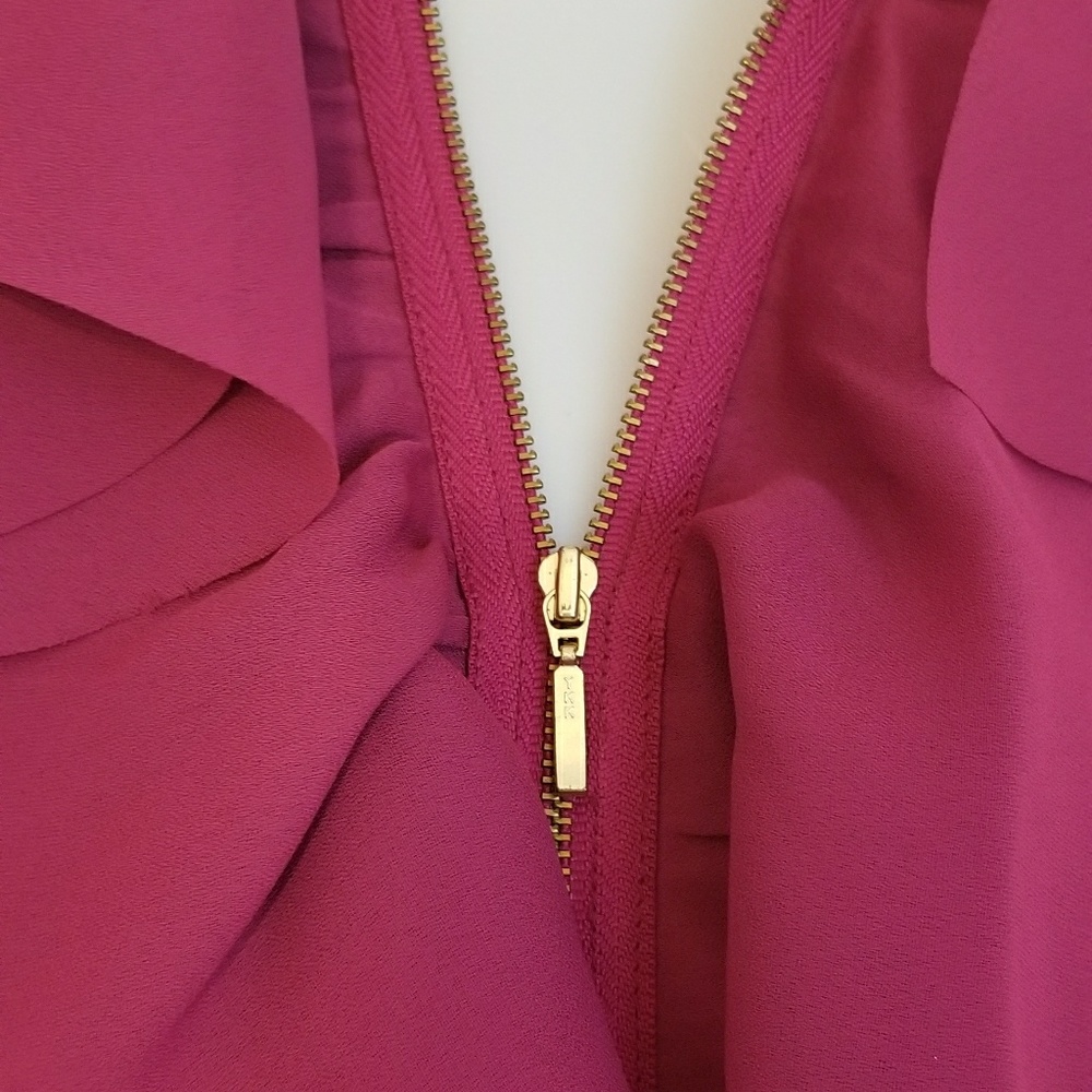 Madison V Neck Ruffle  Top - Picture 4 of 7